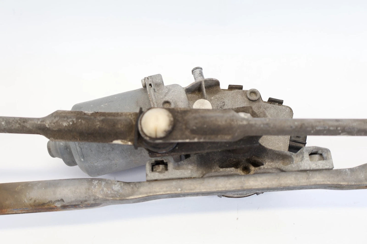 2011-2013 JEEP GRAND CHEROKEE WINDSHIELD WIPER MOTOR W/ LINKAGE 55079158AD OEM