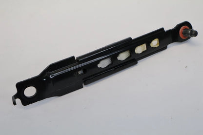 2012-2017 HYUNDAI ACCENT FRONT LEFT DRIVER SIDE SEAT BELT HEIGHT ADJUSTER