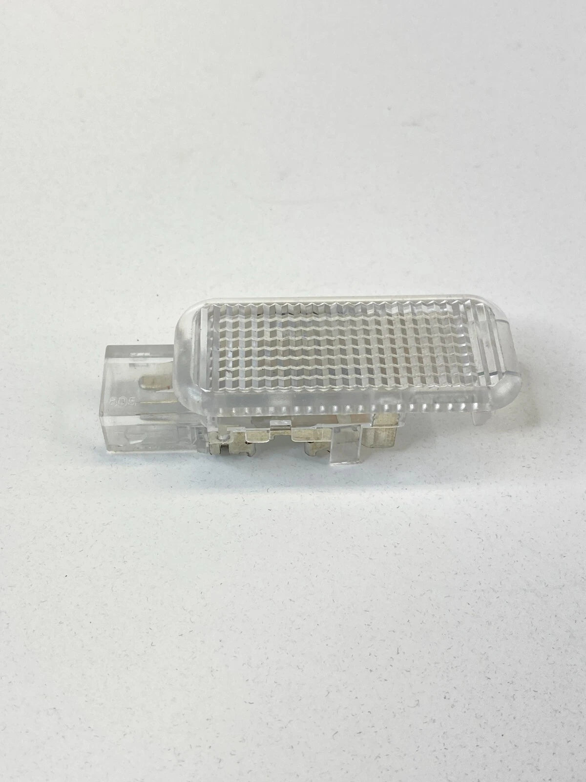 2002-2008 AUDI A4 QUATTRO FRONT INTERIOR SEAT COURTESY LIGHT LAMP OEM
