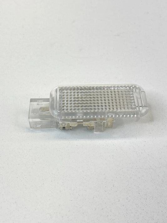 2002-2008 AUDI A4 QUATTRO FRONT INTERIOR SEAT COURTESY LIGHT LAMP OEM