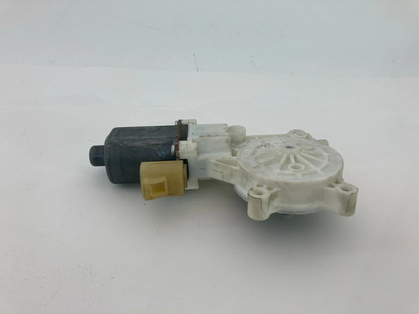 2007-2009 SATURN AURA FRONT RIGHT PASSENGER SIDE POWER WINDOW MOTOR 0130822249