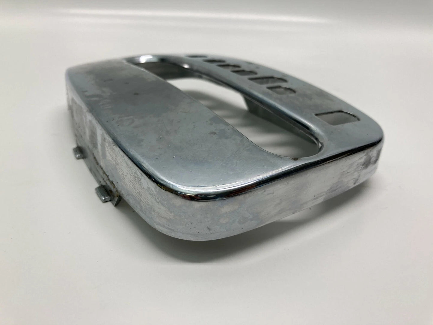 1999-2005 VW JETTA 99-09 GOLF AUTOMATIC TRANS CENTER CONSOLE SHIFTER BEZEL TRIM