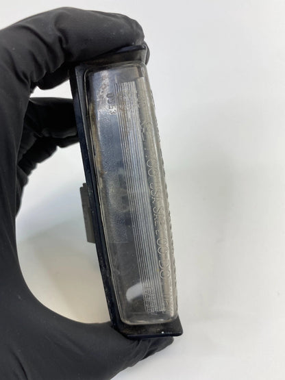 2004-2010 TOYOTA SIENNA REAR HATCH TAILGATE LICENSE PLATE LIGHT LAMP OEM