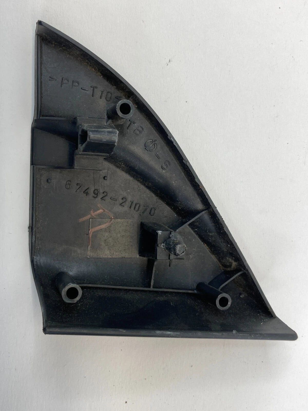 2005-2010 SCION TC FRONT LEFT DOOR INNER LOWER CORNER COVER 67492-21070 OEM