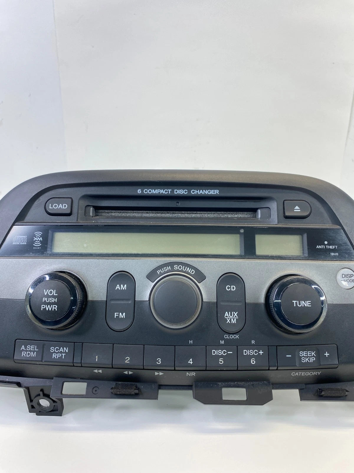 2005-2007 HONDA ODYSSEY EX RADIO XM CD PLAYER RECEIVER 6 DISC 39100-SHJ-A100