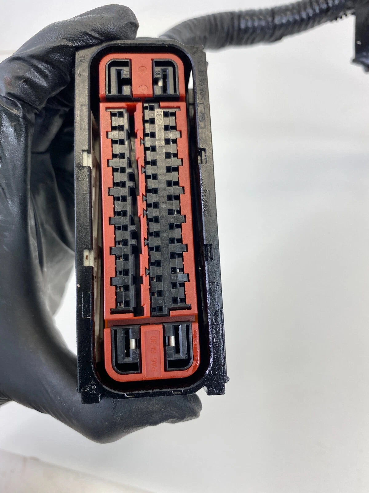 2009 Ford Escape 3.0L 4WD ABS Anti Lock Brake Pump Module Plug Connector OEM