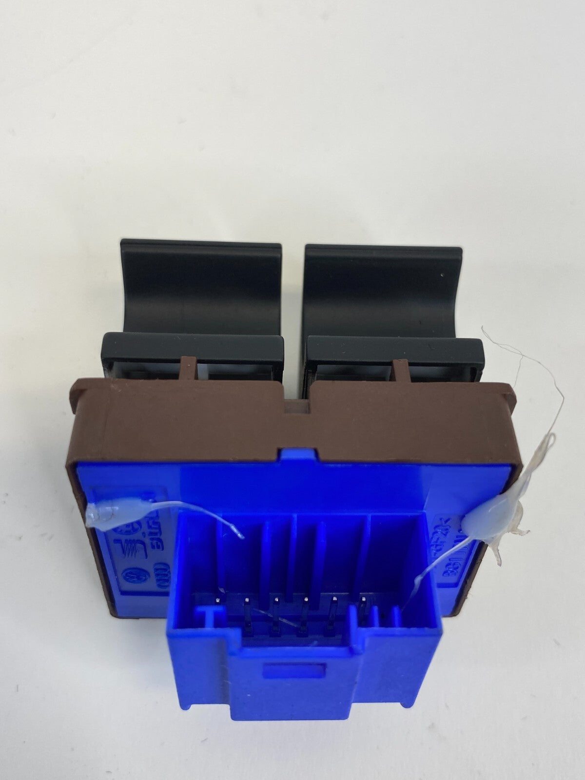 2011-2014 VW Volkswagen Touareg Right Seat Backrest Release Switch 7P6959519 OEM