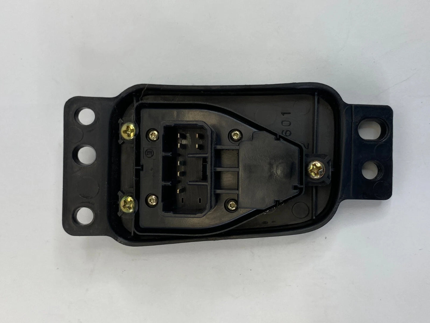 2002-2006 MAZDA MPV DASH POWER MIRROR CONTROL SWITCH BUTTON LD47-66-600 OEM