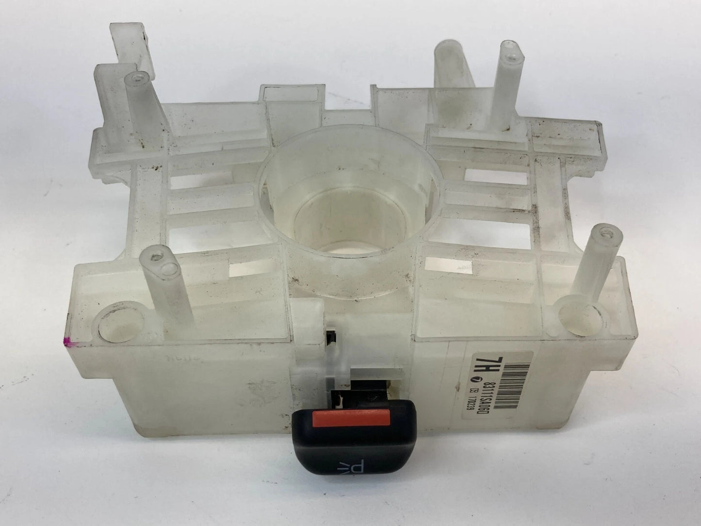 2003-2004 SUBARU FORESTER STEERING COLUMN COMBO SWITCH HOUSING 83111SA06 OEM