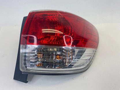 2013-2016 NISSAN PATHFINDER RIGHT PASSENGER OUTER QUARTER TAIL LIGHT LAMP OEM