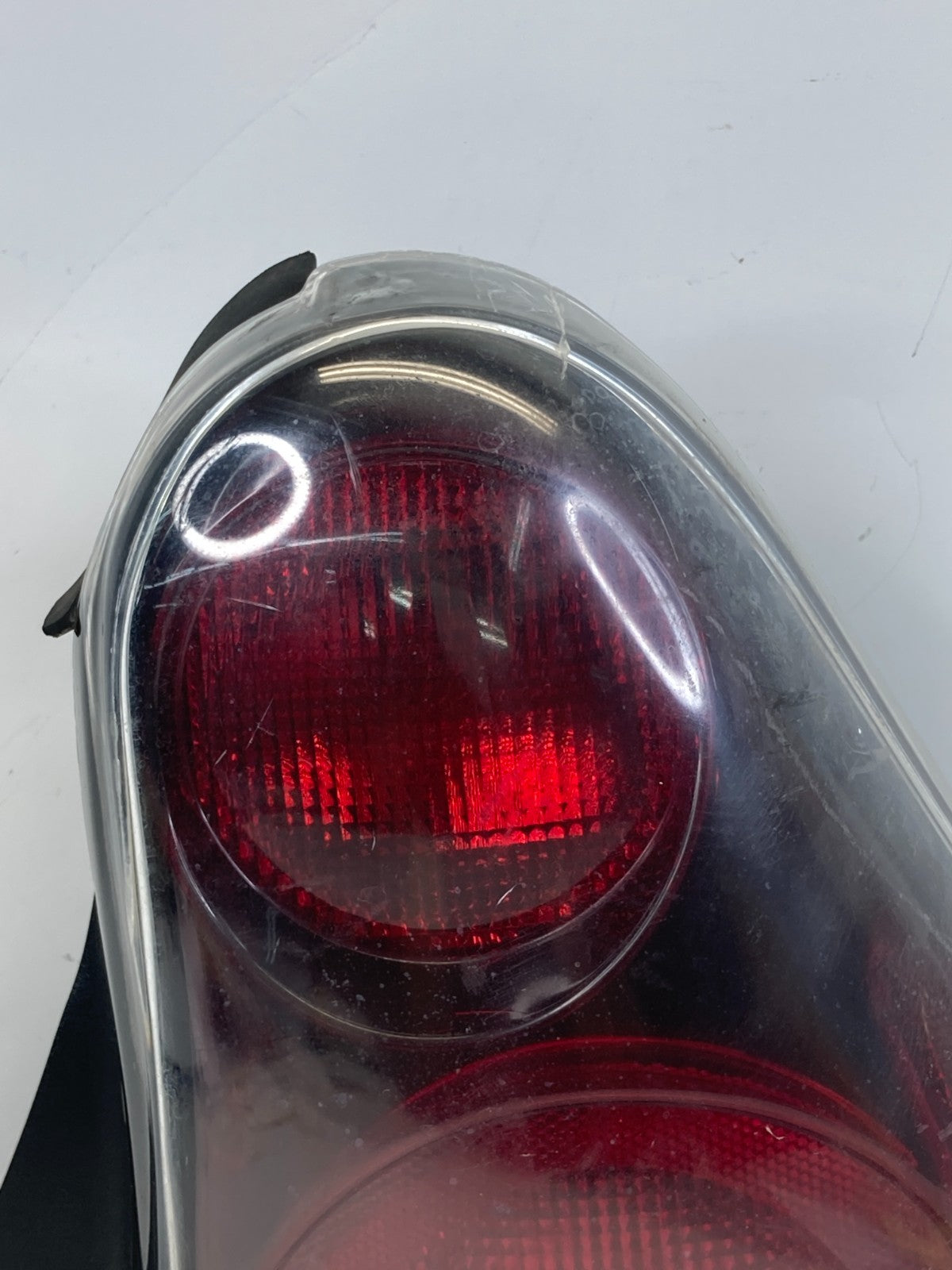 2000-2005 Chevrolet Monte Carlo Right Passenger Tail Light Taillight OEM