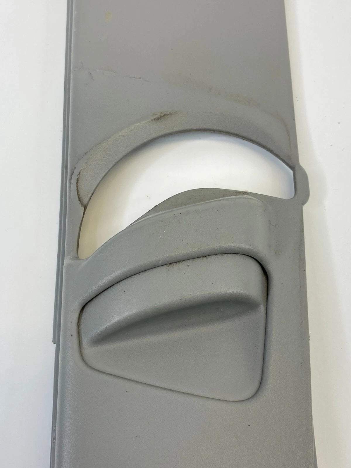 07-11 TOYOTA CAMRY FRONT LEFT SIDE SEAT BELT HEIGHT ADJUSTER COVER 73024-06030