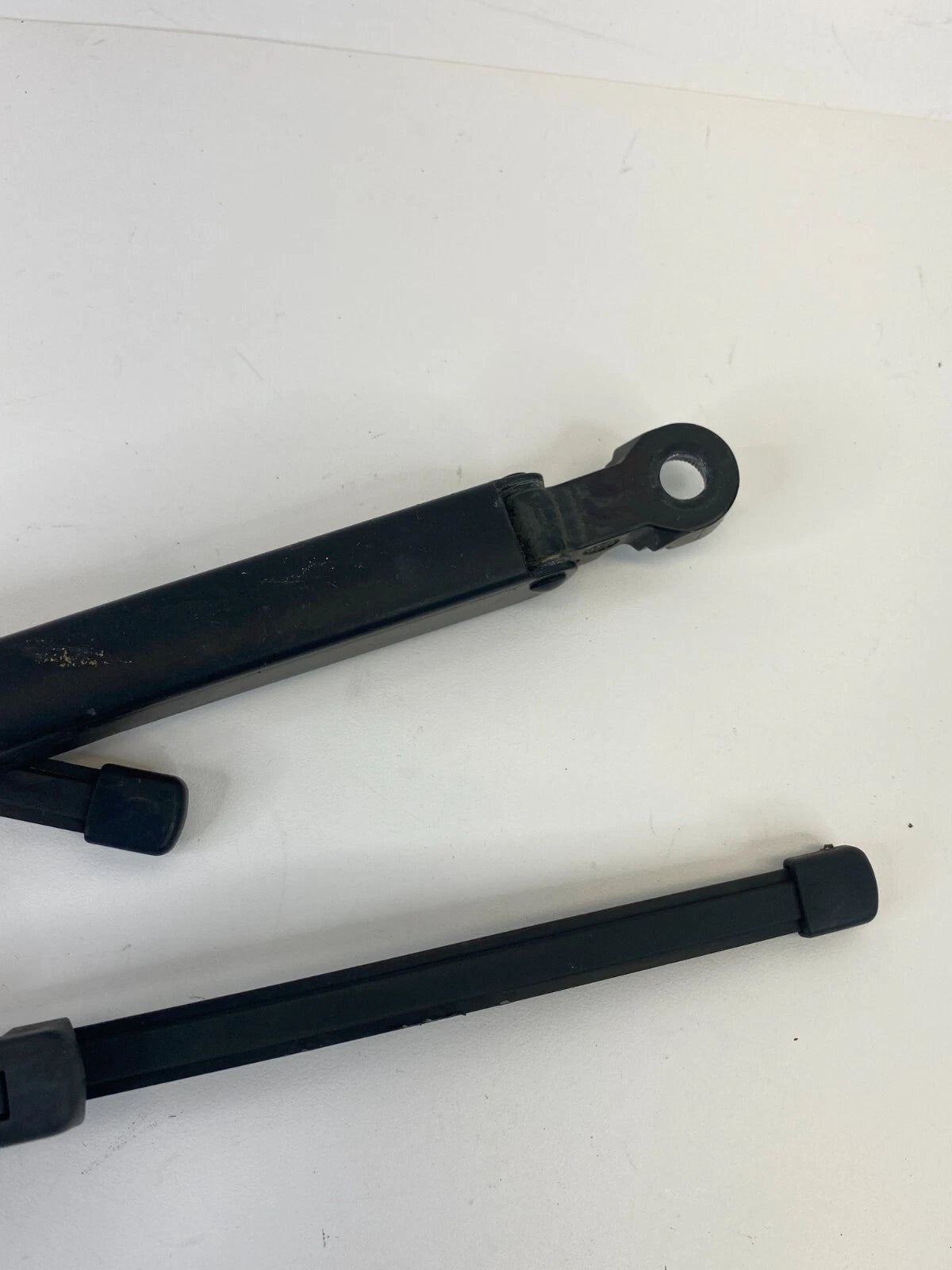 2008-2014 MINI COOPER CLUBMAN FRONT WINDSHIELD WIPER ARM LEFT RIGHT SET PAIR OEM