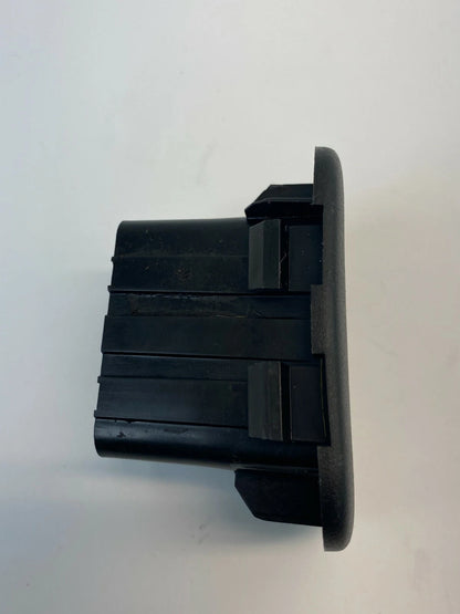 09 10 11 12 CHEVROLET TRAVERSE LOWER CENTER CONSOLE AIR VENT DUCT GRILL OUTLET