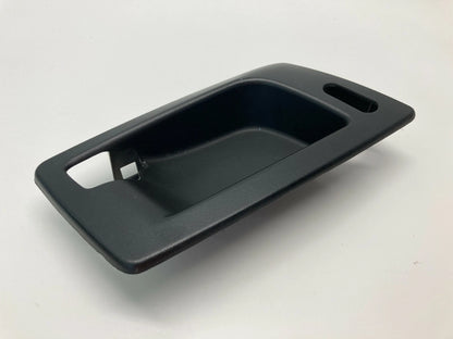 03-07 CADILLAC CTS FRONT PASSENGER SIDE INTERIOR DOOR HANDLE BEZEL 25752962 OEM