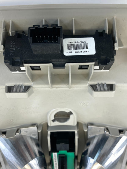 2010 2011 2012 GMC Terrain Overhead Roof Mounted Console Map Light Lamp OEM