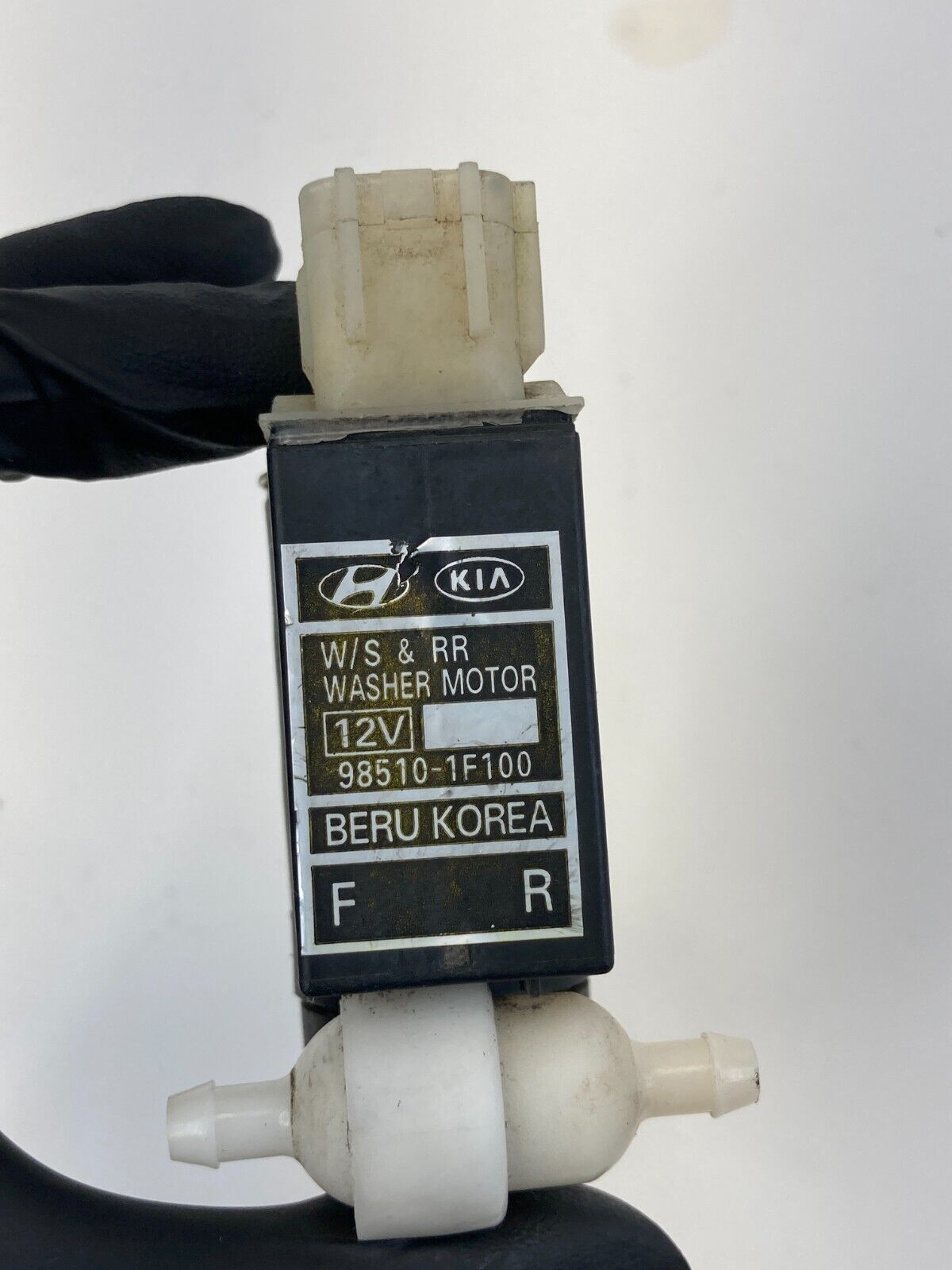 2005-2010 Kia Sportage Windshield Wiper Washer Pump Assembly 98510-1F100 OEM
