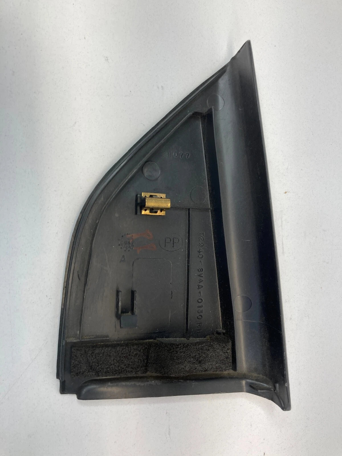 1994-1997 HONDA ACCORD REAR RIGHT SIDE DOOR INSIDE CORNER COVER 72940-SV4A-0130