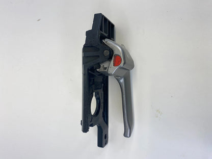 05-10 KIA SPORTAGE FRONT RIGHT PASSENGER INNER DOOR HANDLE SILVER OEM 82613-1F00