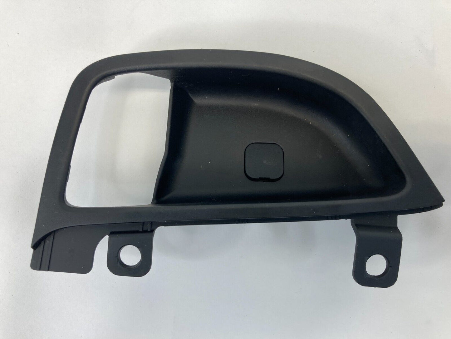 2011-2016 Hyundai Elantra Front Right Interior Door Handle Bezel Cover FR RH