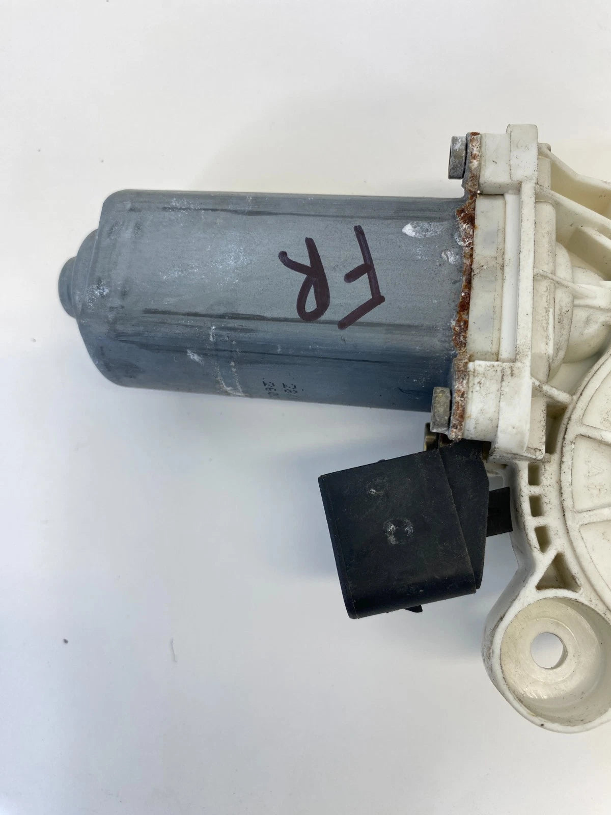 2000-2006 MERCEDES W220 S430 S500 FRONT RH PASSENGER SIDE POWER WINDOW MOTOR OEM