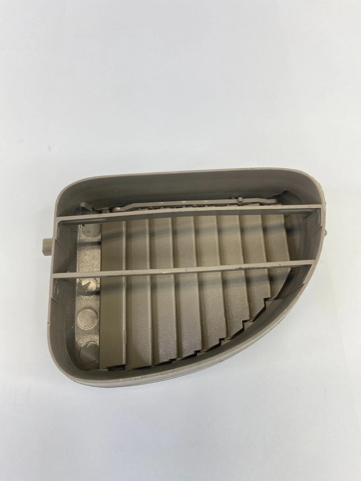 1999 2000 CADILLAC ESCALADE DASH LEFT OUTER AC HEATER AIR VENT GRILLE OUTLET OEM