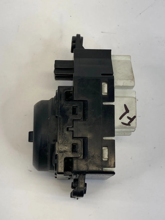 12 13 14 15 16 17 HYUNDAI ACCENT SIDE VIEW POWER DOOR MIRROR CONTROL SWITCH OEM