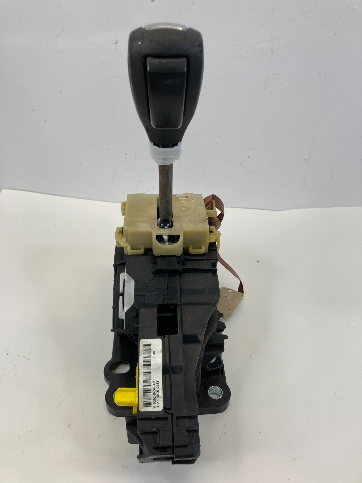 2008-2012 Land Rover LR2 Automatic Floor Gear Shifter Lever Handle Assembly