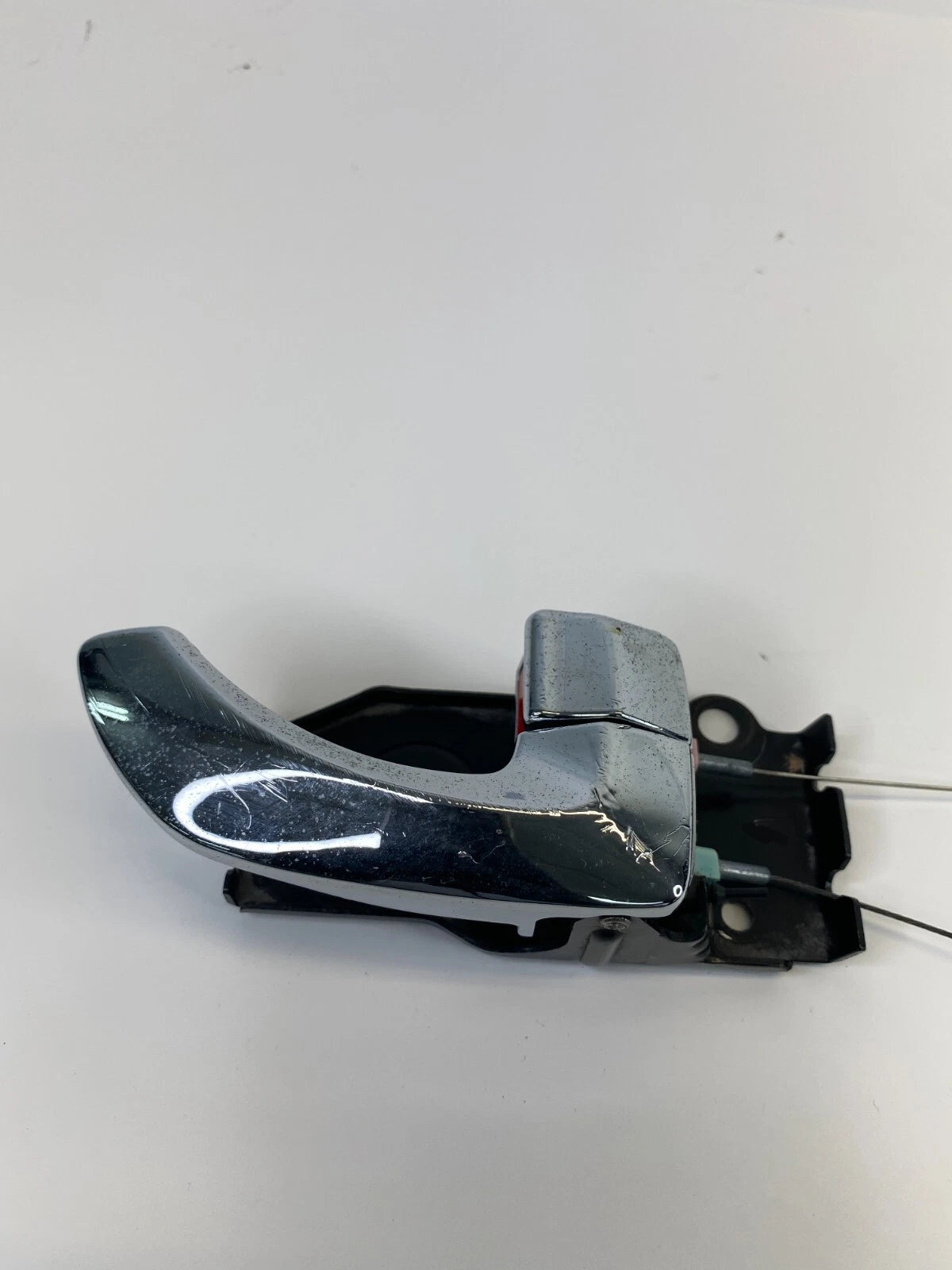 2002-2006 HYUNDAI SANTA FE REAR RIGHT SIDE INTERIOR DOOR HANDLE ASSEMBLY