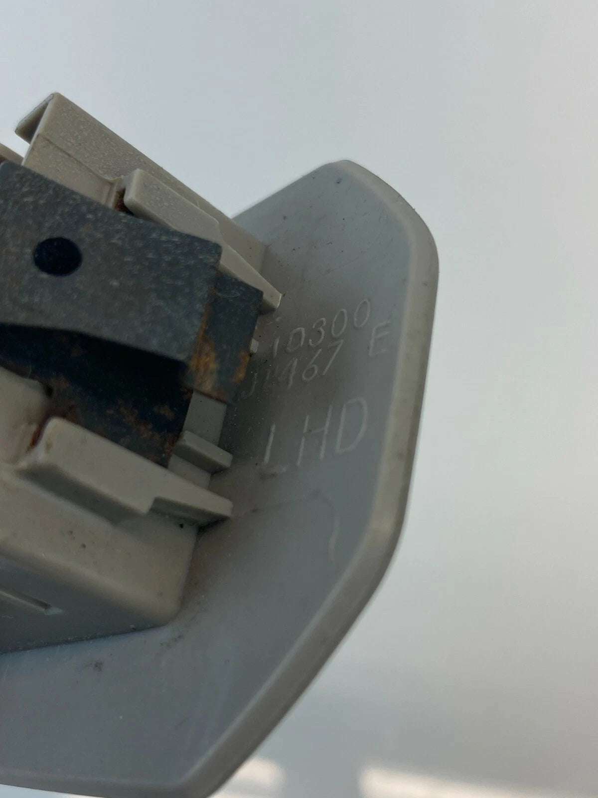 2003-2007 Cadillac CTS Rear Left Side Door Window Switch Trim Bezel 10300JL467