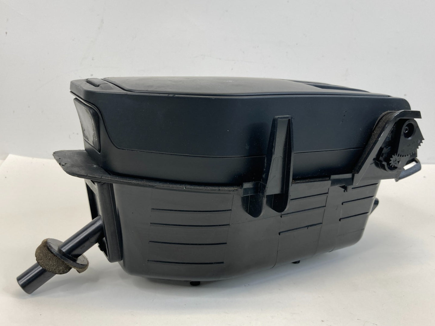 2006 2007 BMW 530xi Center Console Armrest Storage Compartment Tray 51167112395