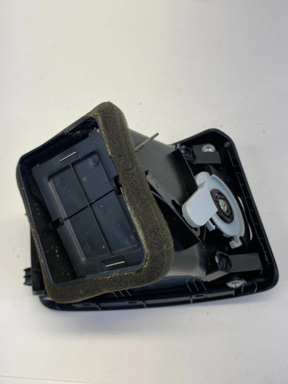 2003-2007 HONDA ACCORD LEFT DRIVER SIDE OUTER DASH A/C AIR VENT OUTLET OEM