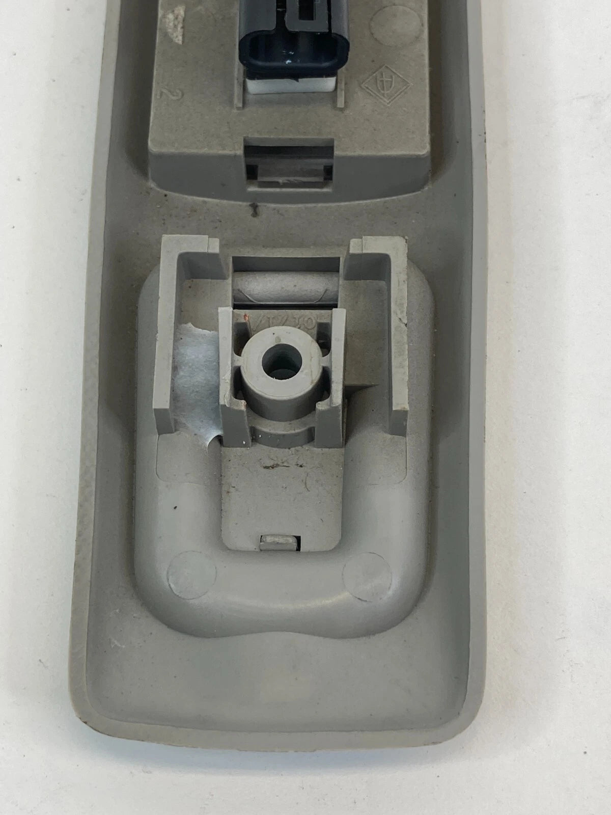 2005-2007 BUICK TERRAZA REAR RIGHT SIDE OVERHEAD DOME LIGHT LAMP 10380400 OEM