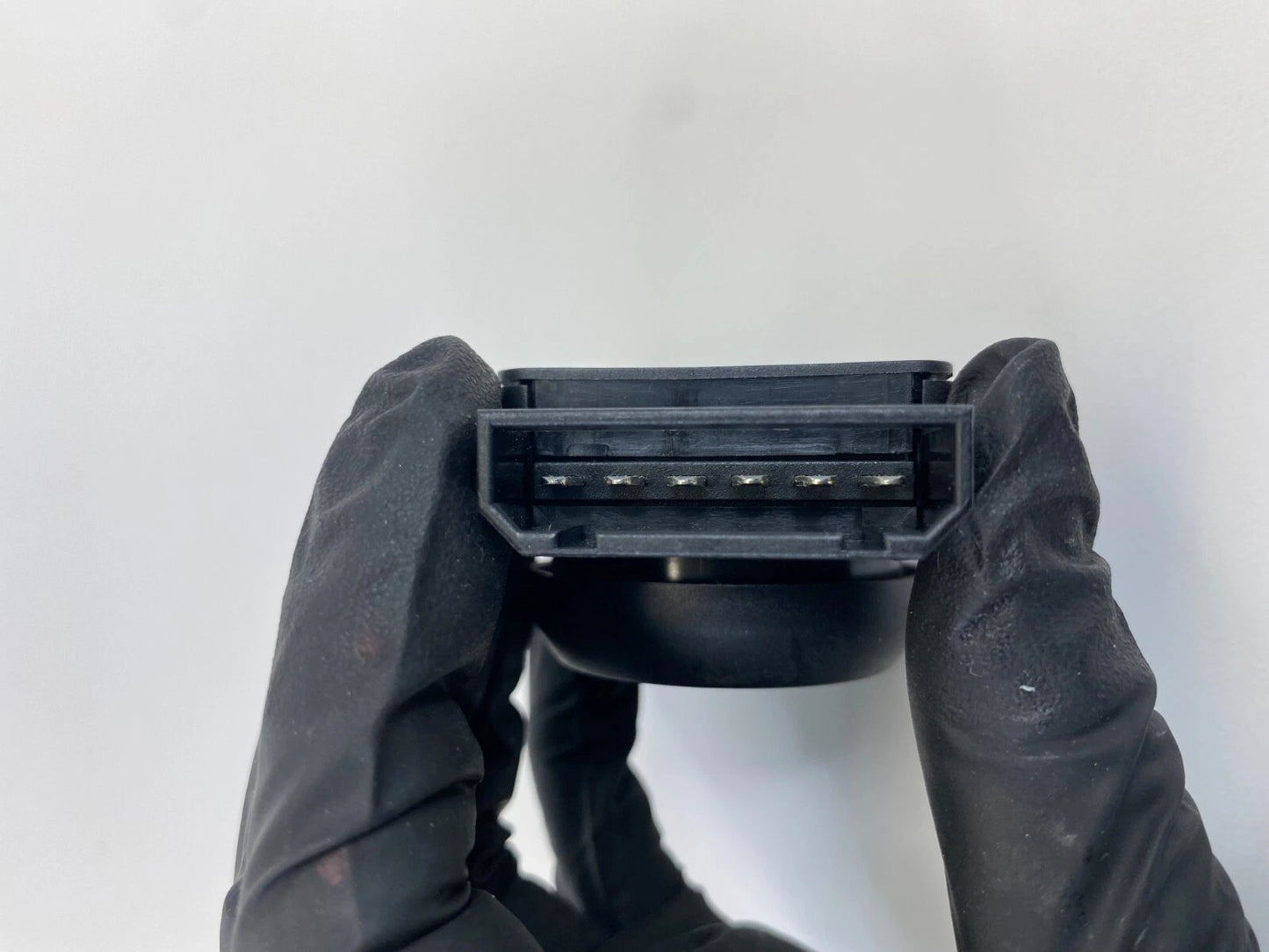 09-17 VOLKSWAGEN CC FRONT LEFT SIDE SEAT LUMBAR CONTROL SWITCH 8E0-959-777-B OEM