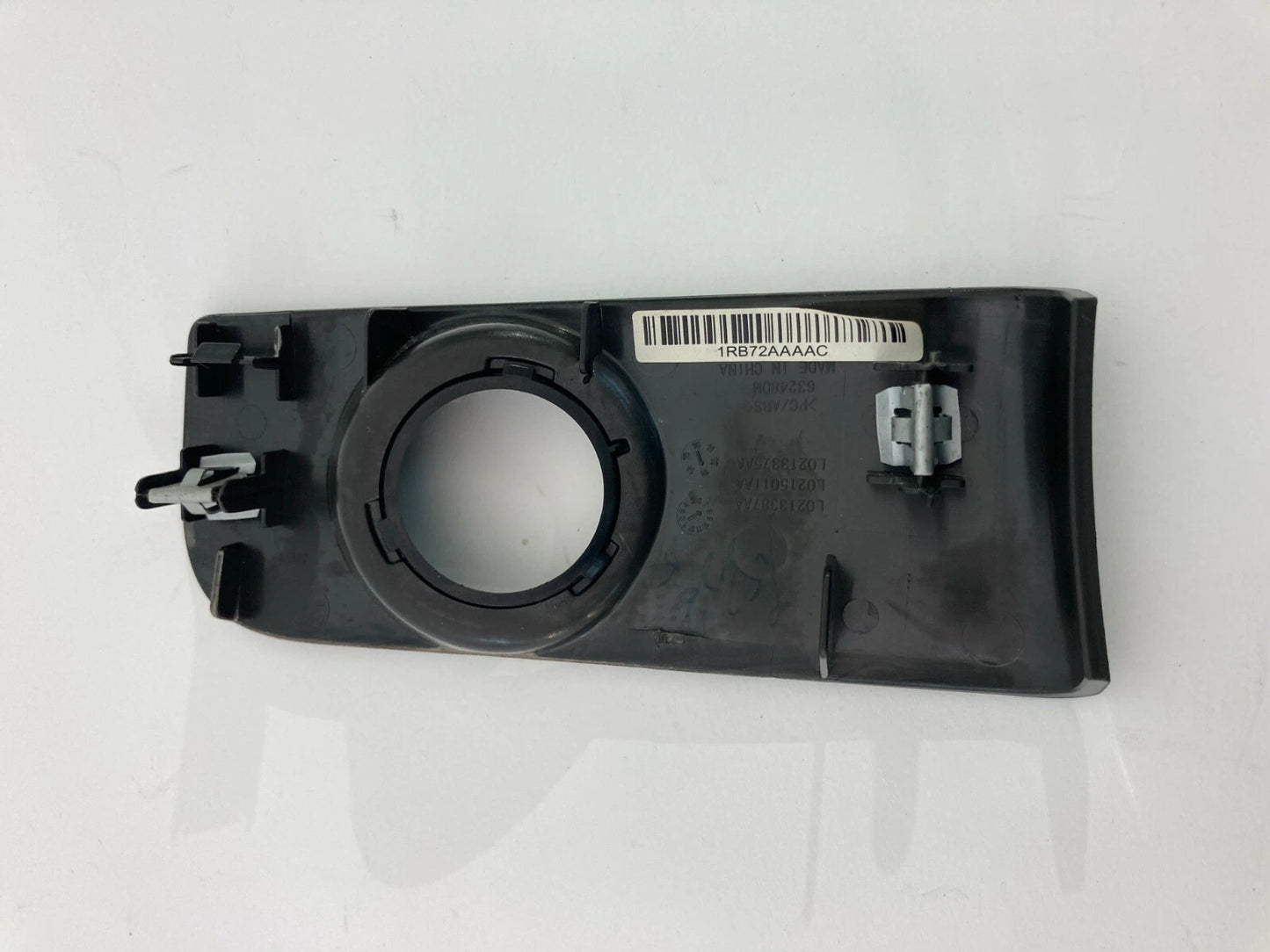 12-14 DODGE CARAVAN 12 13 CHRYSLER T&C MOPAR CENTER MOLDING INSTRUMENT PANEL OEM