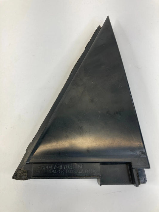 04-09 TOYOTA PRIUS REAR RIGHT SIDE DOOR INTERIOR CORNER COVER 67487-47031 OEM