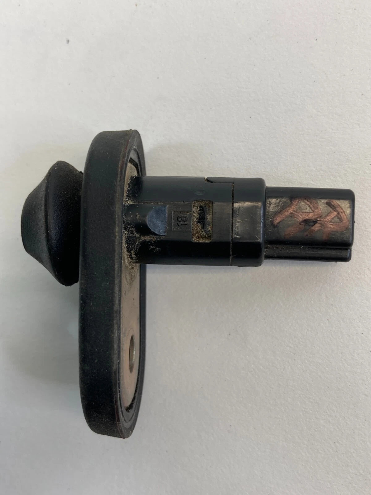 2003-2013 TOYOTA COROLLA REAR RIGHT DOOR COURTESY LIGHT AJAR JAMB SENSOR SWITCH