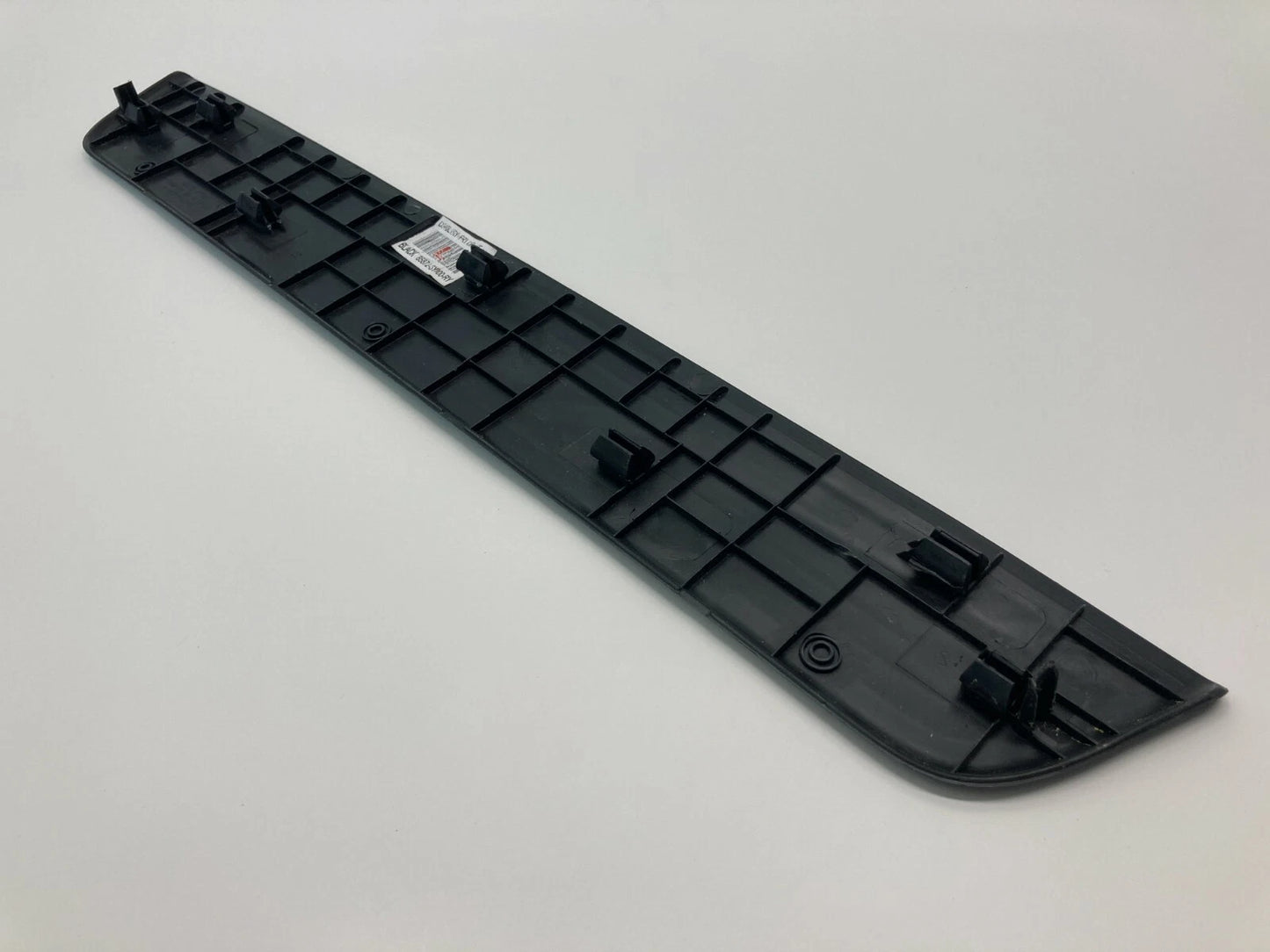 11-13 HYUNDAI ELANTRA FRONT LEFT DRIVER DOOR STEP SILL SCUFF PLATE 858723Y000 US