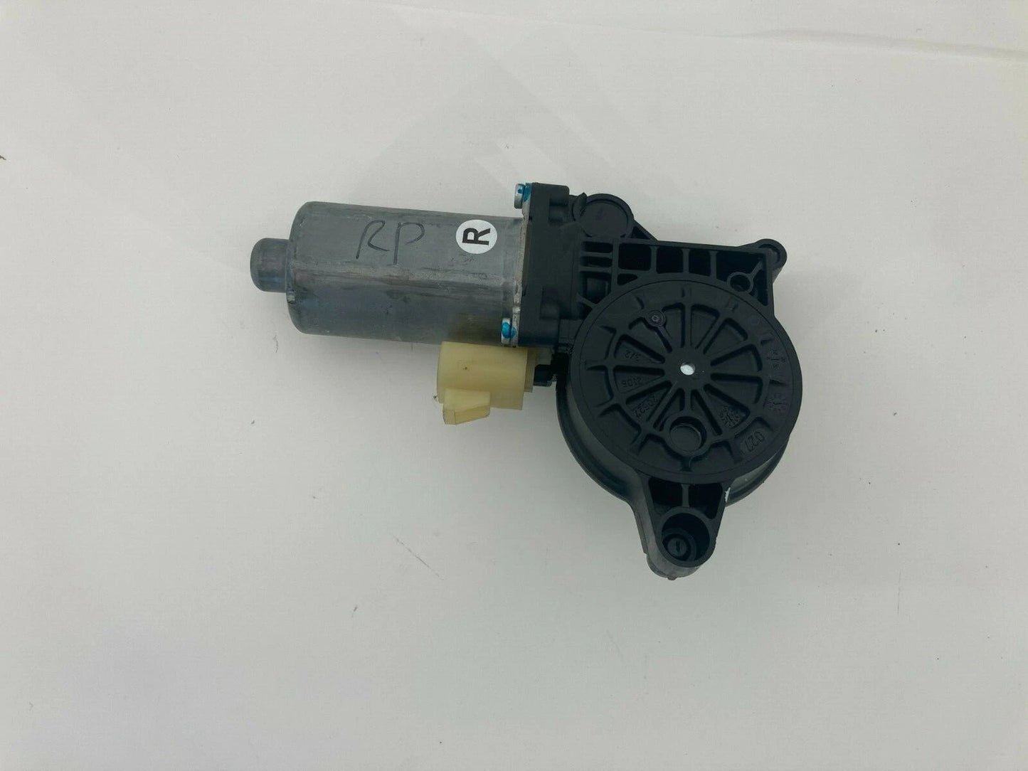 2002-2009 CHEVROLET TRAILBLAZER REAR RIGHT SIDE DOOR WINDOW MOTOR 6004PA1047 OEM