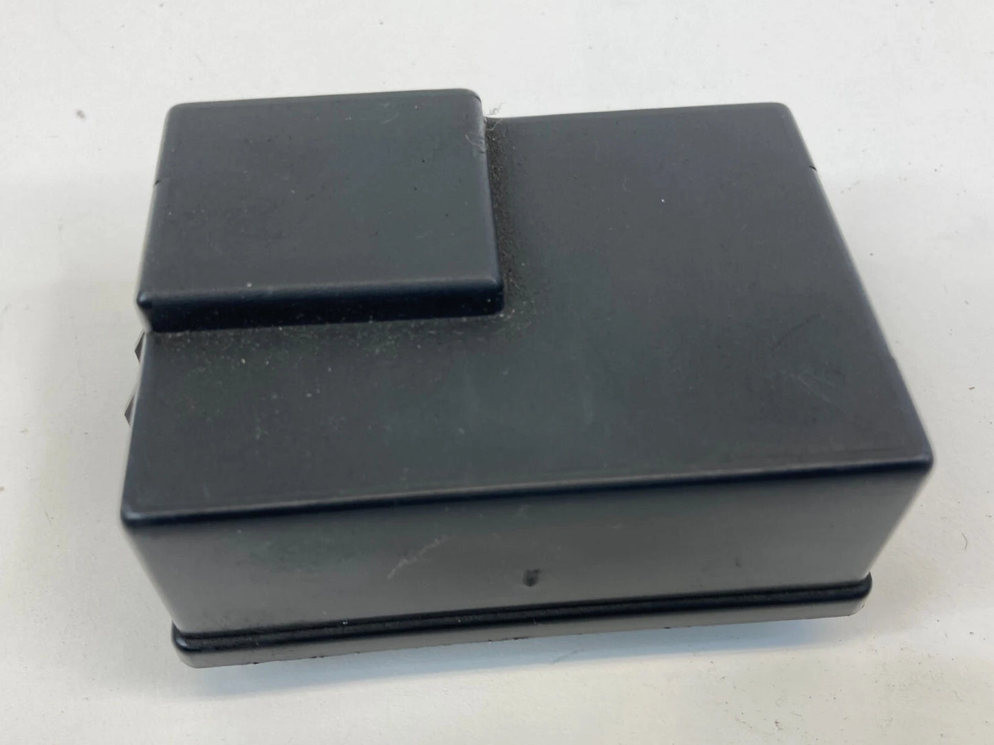 2000 LINCOLN TOWN CAR 4.6L FUSE BOX RELAY PANEL CAP TRIM COVER