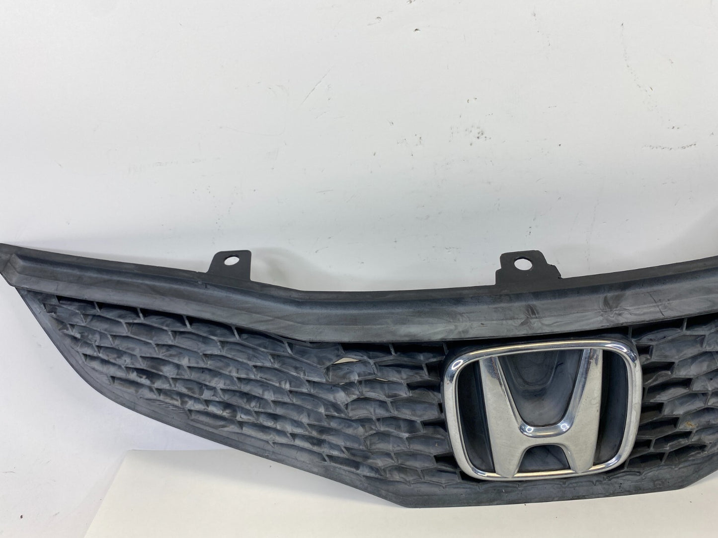 2009-2013 Honda Fit Front Bumper Grill Grille w/ Emblem 71121-TK6-A0 OEM