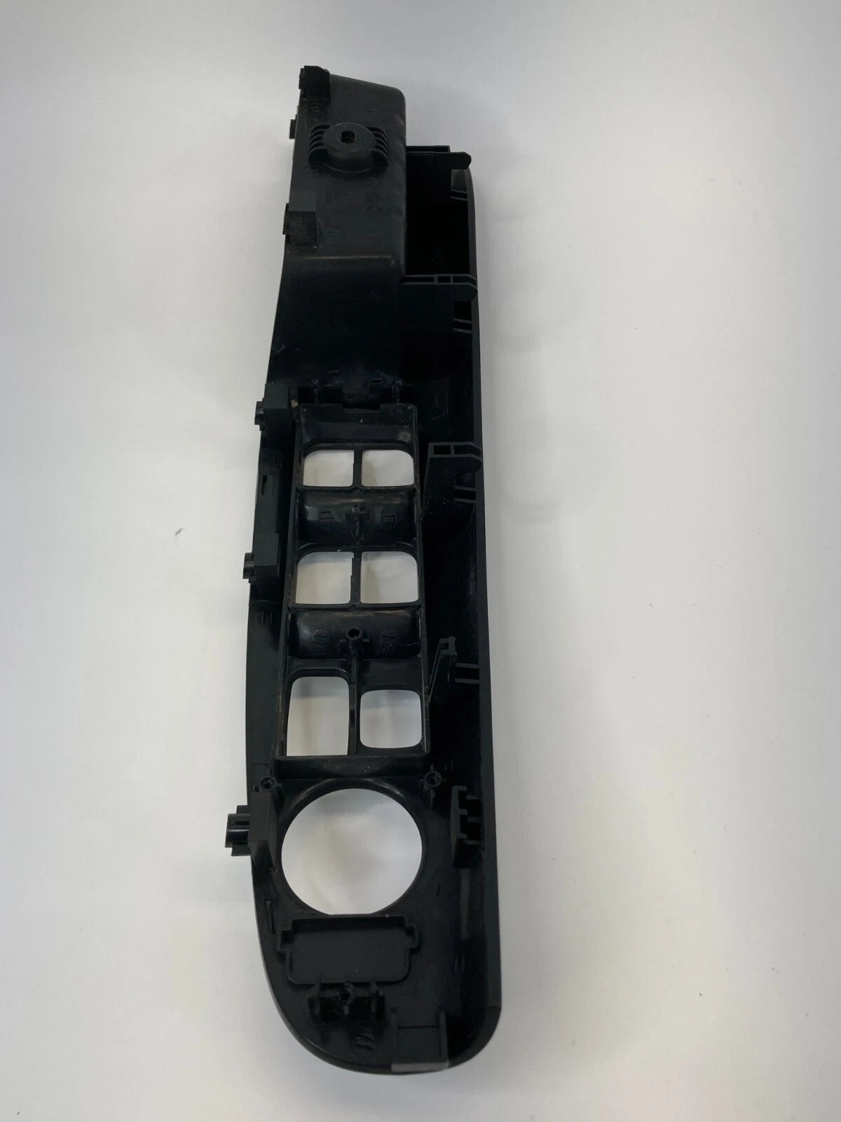 06-08 HYUNDAI SONATA FRONT LEFT DOOR WINDOW SWITCH TRIM BEZEL COVER 93570-3K000