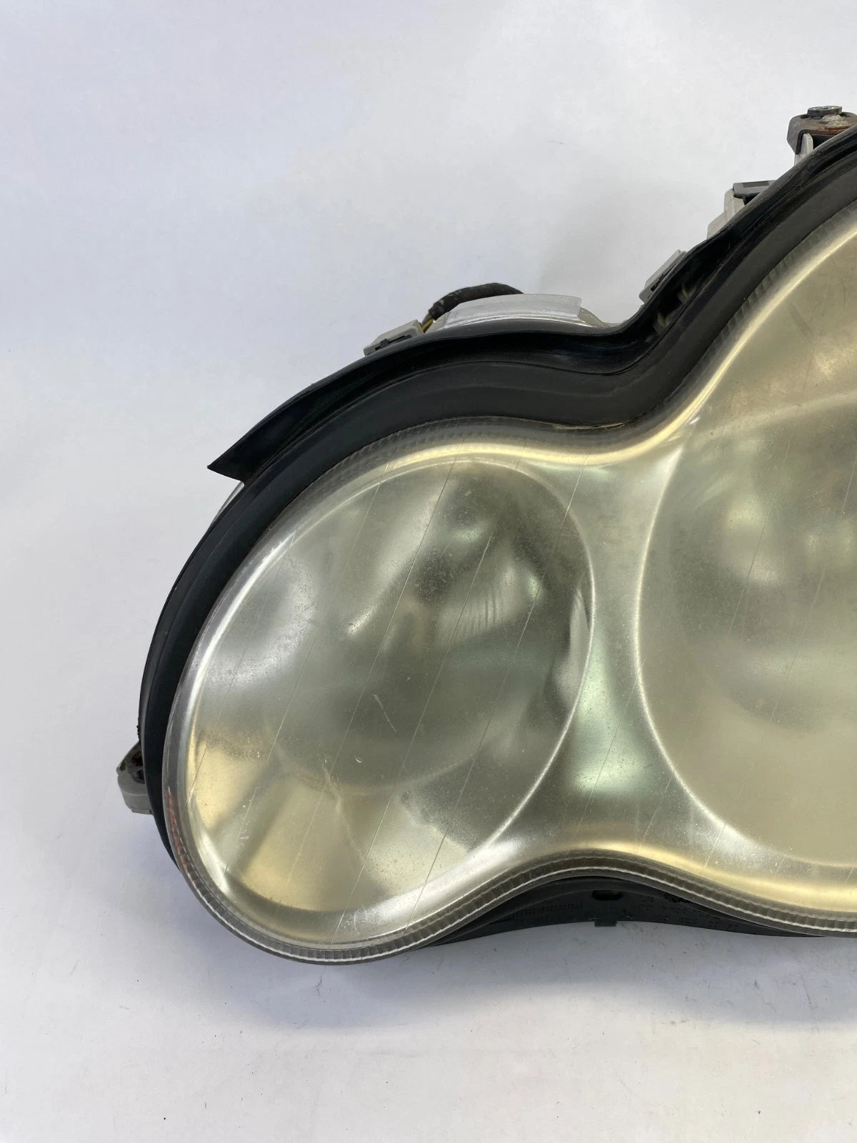 2001-2005 MERCEDES C240 LEFT DRIVER SIDE HALOGEN HEADLIGHT ASSEMBLY OEM