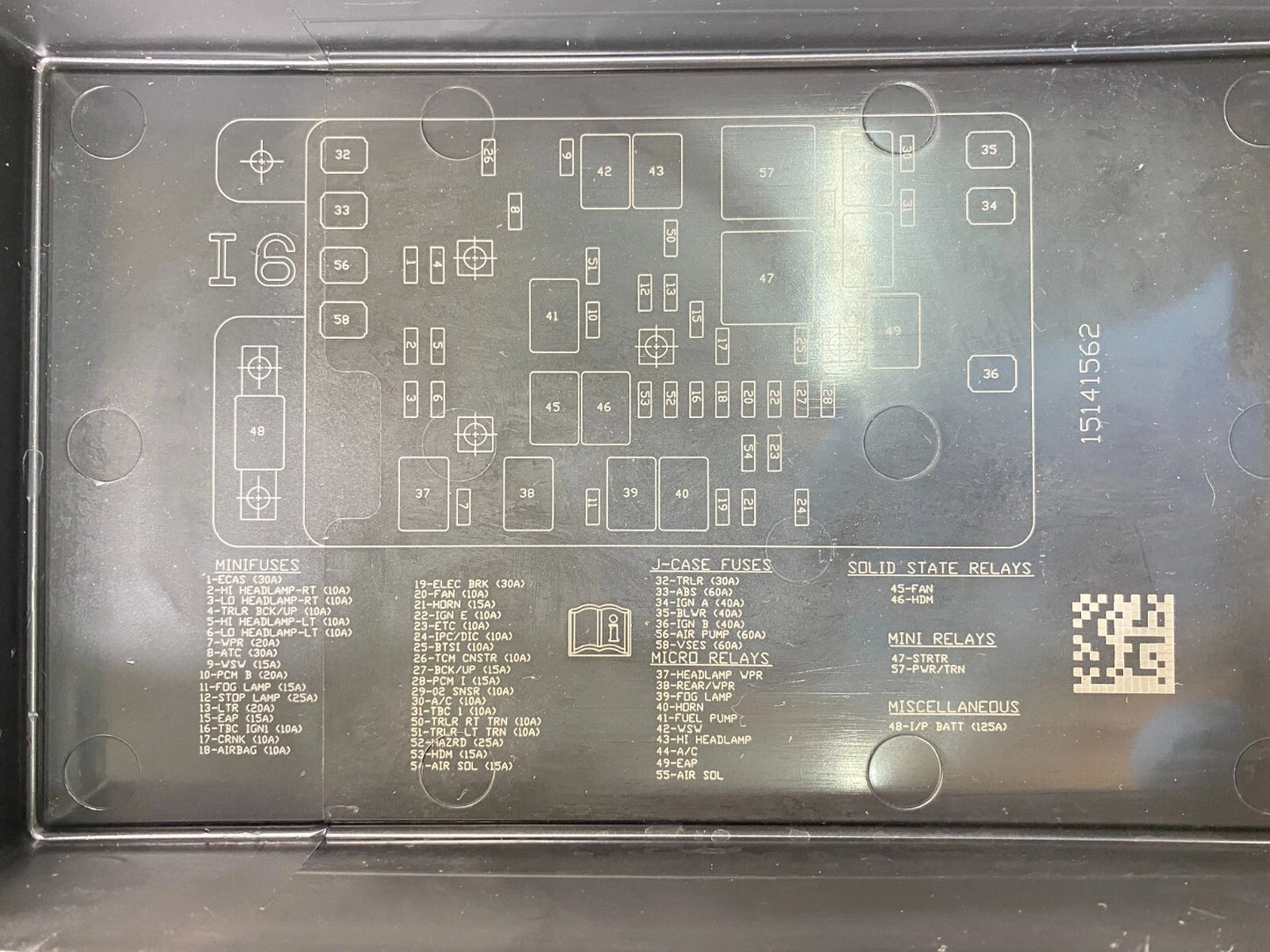 2006 GMC ENVOY 4.2L L6 ENGINE COMPARTMENT UPPER FUSE BOX CAP COVER LID 15141562