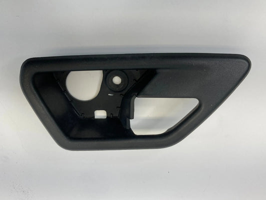 2009 2010 DODGE JOURNEY FRONT RIGHT INTERIOR DOOR HANDLE BEZEL 100000254 OEM