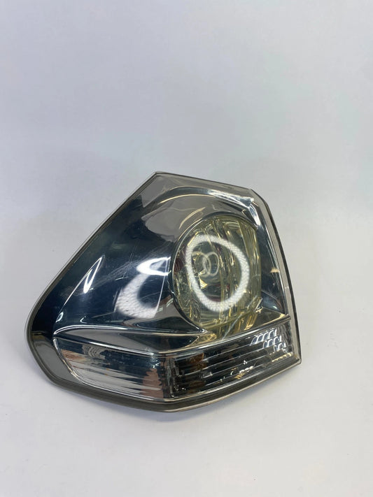 2007-2009 LEXUS RX350 LEFT SIDE OUTER QUARTER PANEL TAIL LIGHT ASSEMBLY OEM