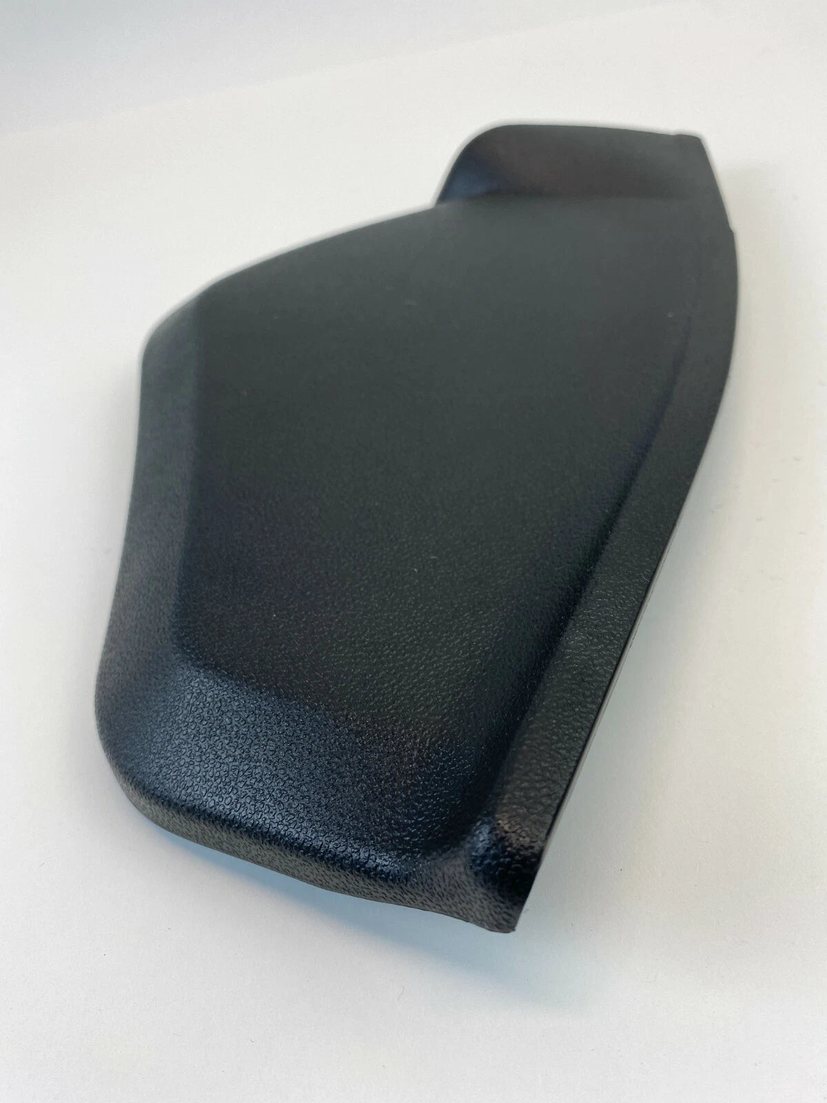 2006 2007 MERCEDES-BENZ C280 FRONT RIGHT SIDE DASH END CAP COVER 2036801278 OEM