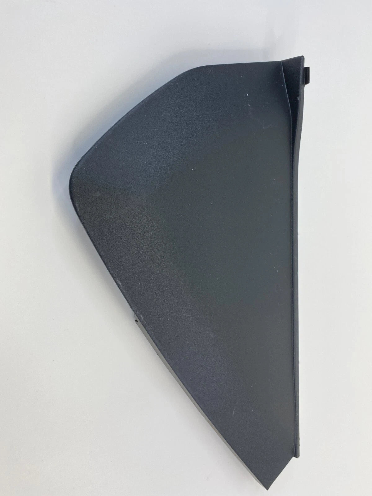 08-13 NISSAN ROGUE DASH RIGHT PASSENGER SIDE END CAP COVER TRIM 68498-JM00A OEM