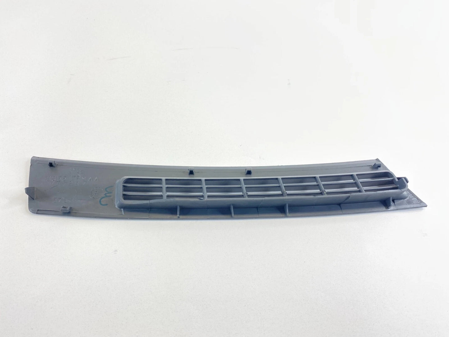2005-2007 JEEP GRAND CHEROKEE DASH LEFT DRIVER SIDE DEFROSTER VENT GRILLE OEM