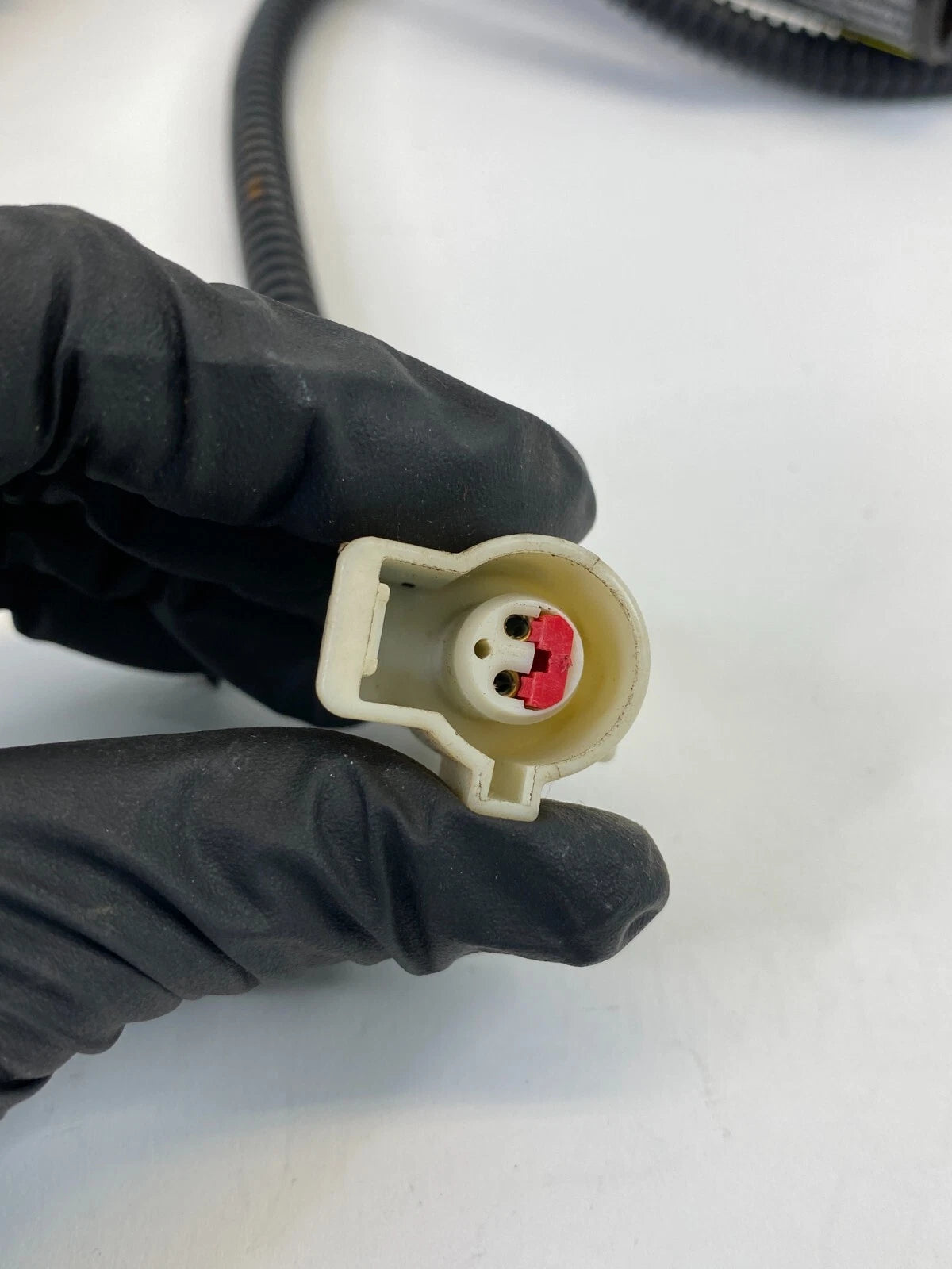 2003 03 LINCOLN NAVIGATOR EXPEDITION FRONT RIGHT PASSENGER SEAT BELT BUCKLE OEM